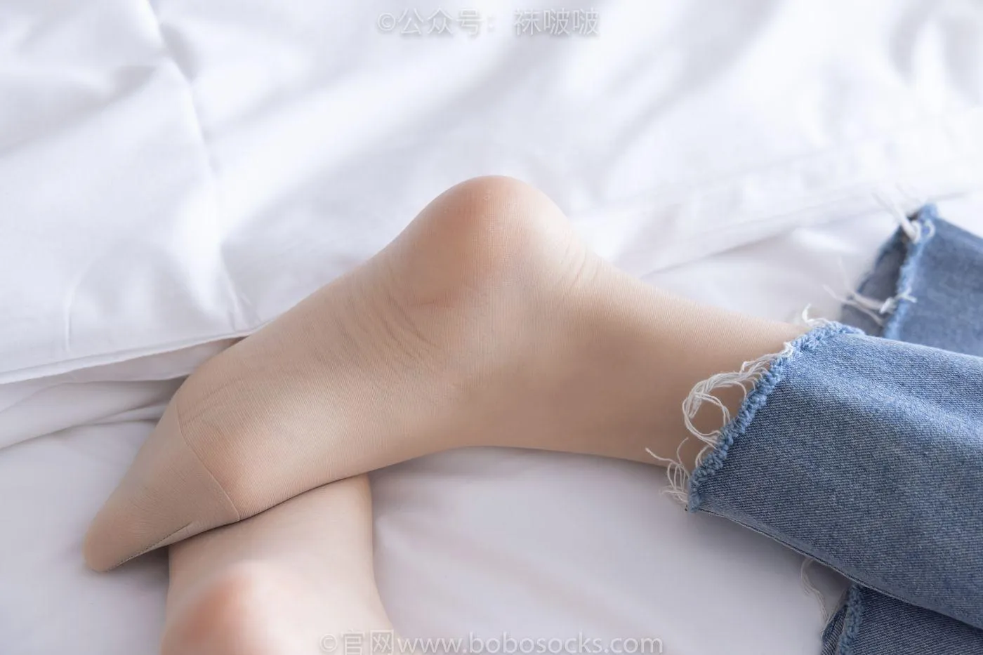 [BoBoSocks袜啵啵]NO.080 小甜豆-帆布鞋、白棉袜、肉丝（花絮版） [140P]插图1
